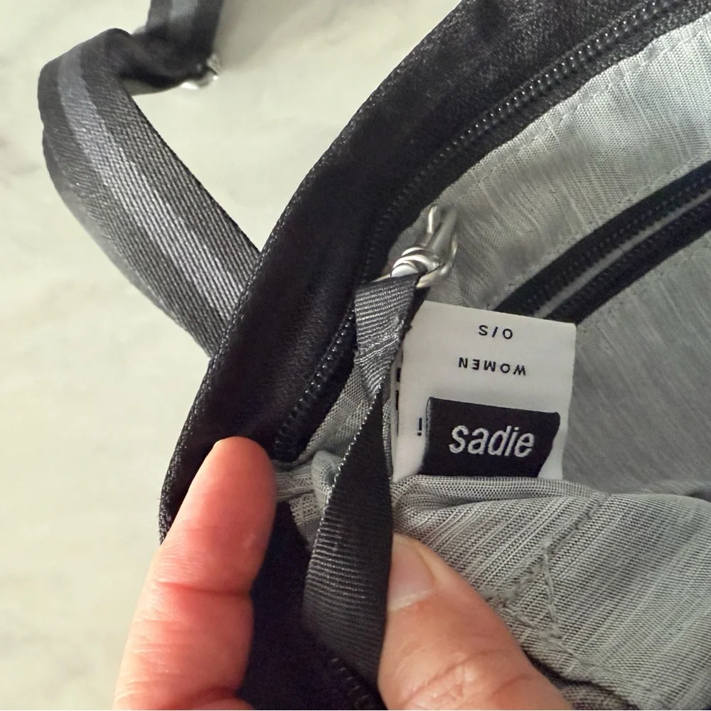Like New Sherpani Sadie Crossbody Bag Black - Picture 8 of 10